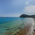 דירה Paradise With Terrace - Free Parking - Smart Tv *