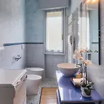 דירה Paradise With Terrace - Free Parking - Smart Tv