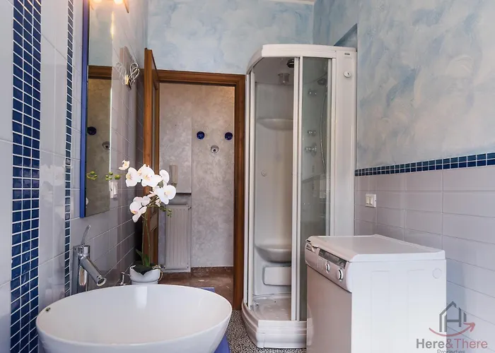 Paradise With Terrace - Free Parking - Smart Tv